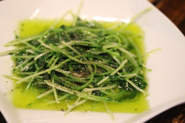 神田65料理「65流・豆苗炒め」